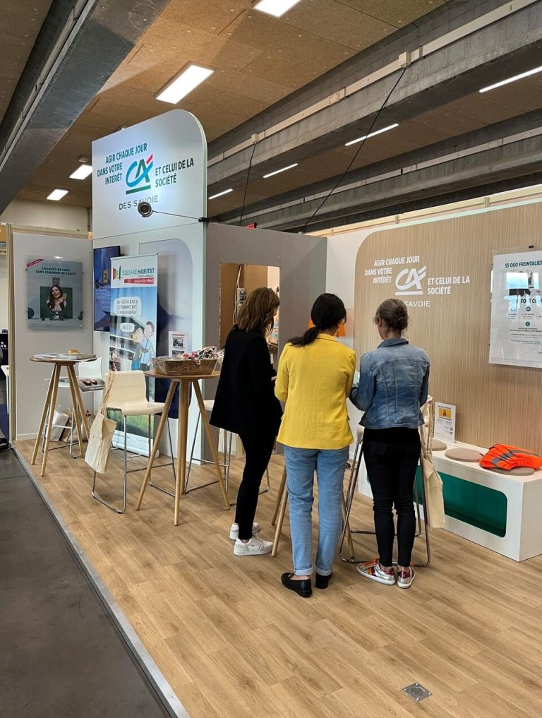 Stand Crédit Agricole au Salon du Frontalier